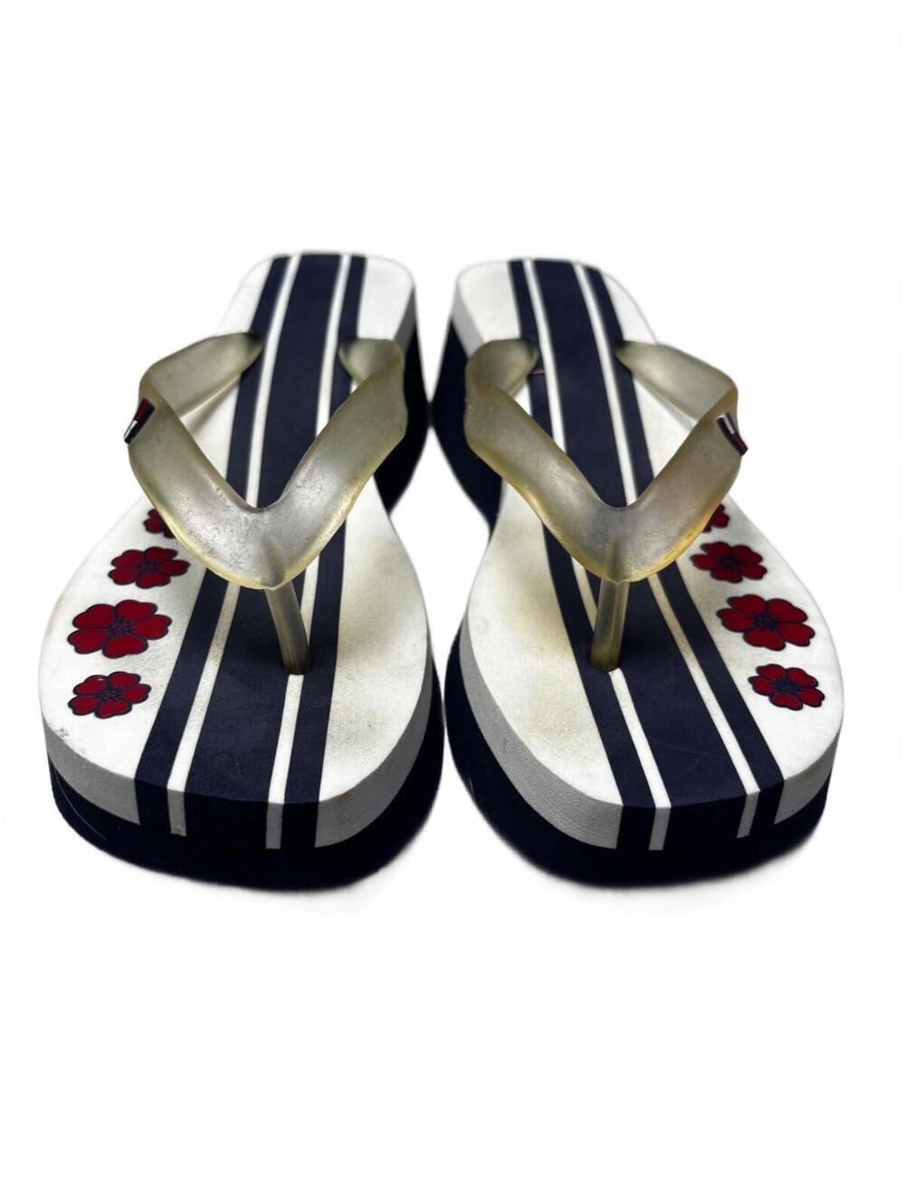 Tommy Hilfiger Women's Platform Flip Flop Sandals with Red-2 - Picture 1 of 8